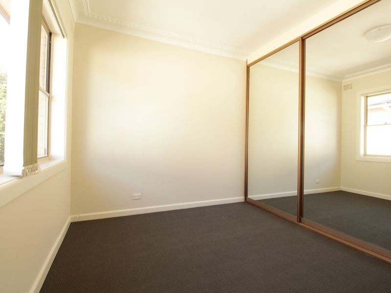 40 THE GRAND PARADE, Brighton-le-sands NSW 2216