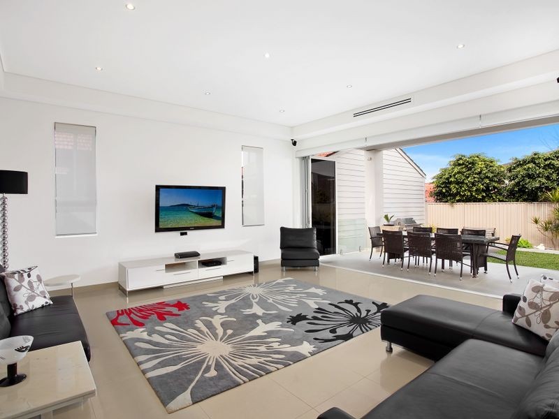 24 HENSON STREET, Brighton-le-sands NSW 2216