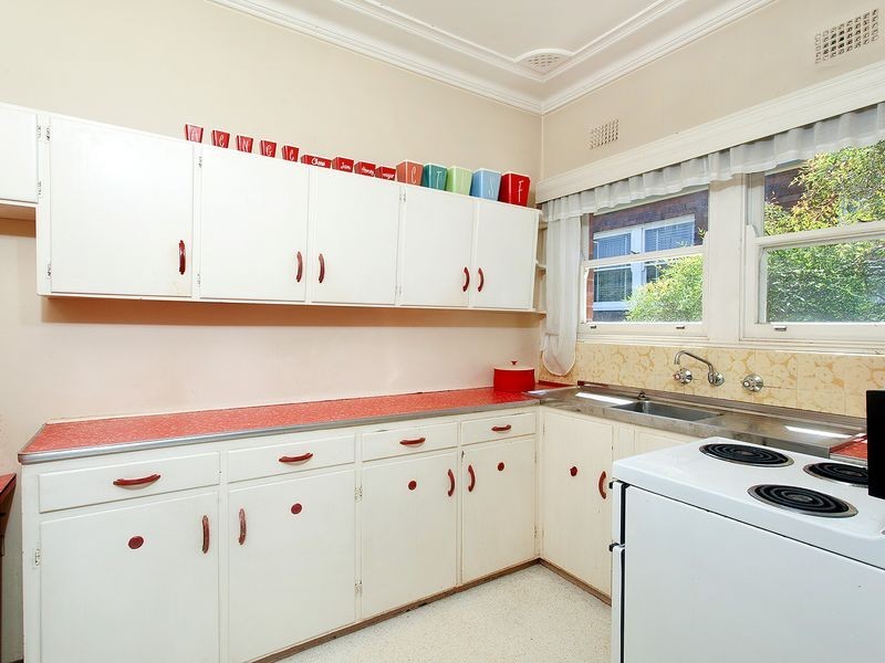 12 BRISTOL ROAD, Hurstville NSW 2220