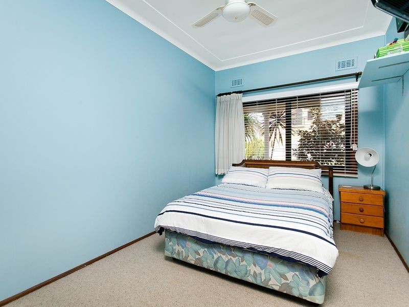 5 LYNWEN CRESCENT, Banksia NSW 2216