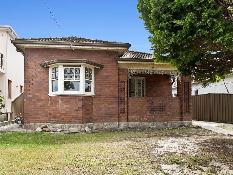 25 HOLLYWOOD STREET, Monterey NSW 2217