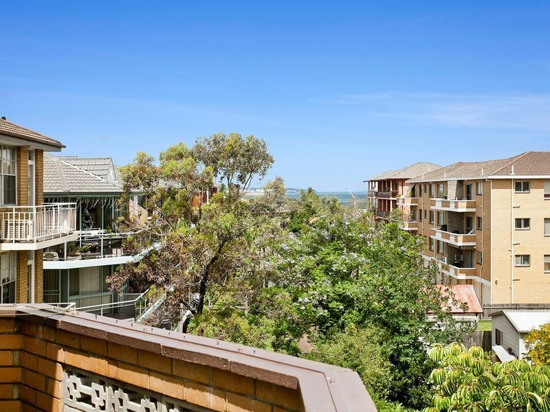 11/16-18 SELLWOOD STREET, Brighton-le-sands NSW 2216