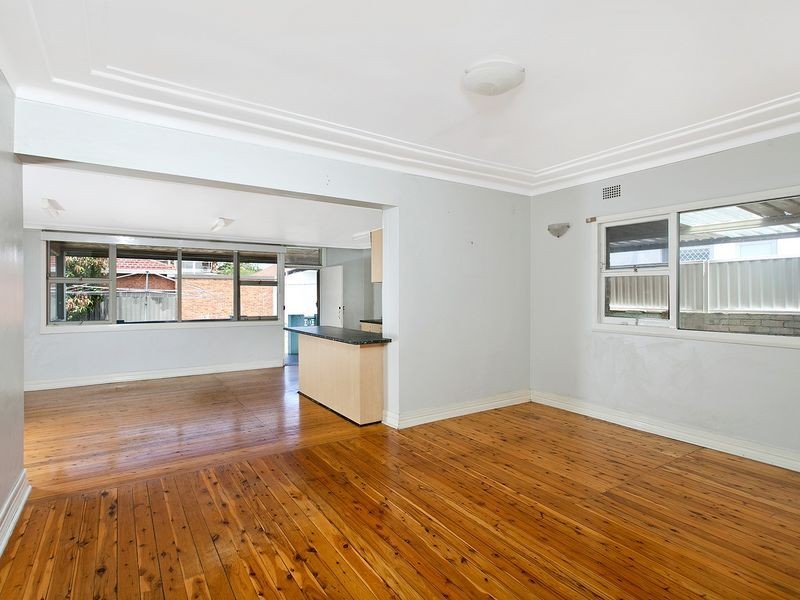 17 OWEN AVENUE, Kyeemagh NSW 2216