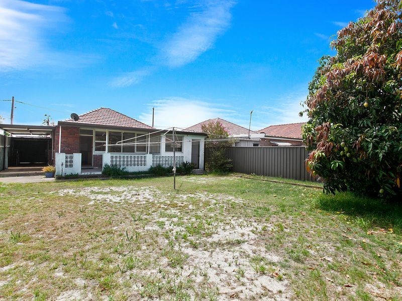 17 OWEN AVENUE, Kyeemagh NSW 2216