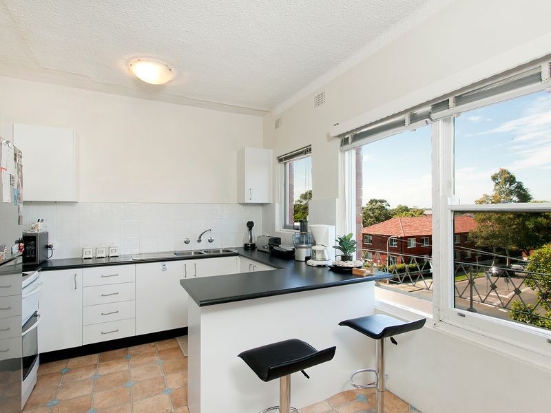 9/27 KINGS ROAD, Brighton-le-sands NSW 2216