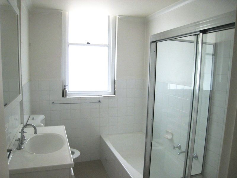 134 THE GRAND PARADE, Brighton-le-sands NSW 2216