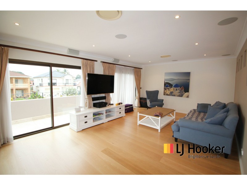 1 Hollywood Street, Monterey NSW 2217