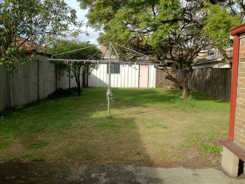 4 Roslyn Avenue, Brighton-le-sands NSW 2216