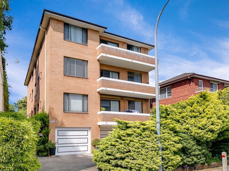 2/2-4 Crawford Road, Brighton-le-sands NSW 2216