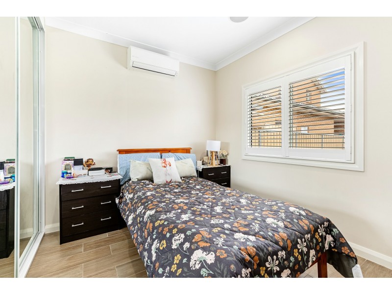 2 Dyson Street, Fairfield West NSW 2165