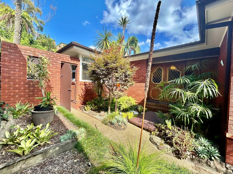 8 Lapis Crescent, Bardwell Valley NSW 2207