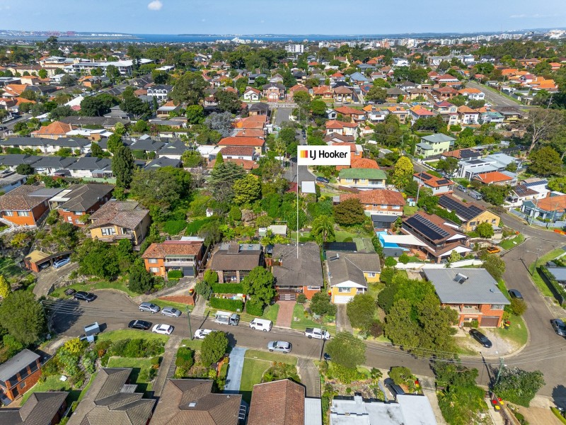 8 Lapis Crescent, Bardwell Valley NSW 2207