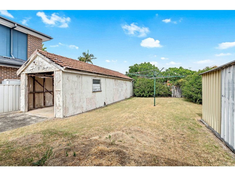 24 Hollywood Street, Monterey NSW 2217