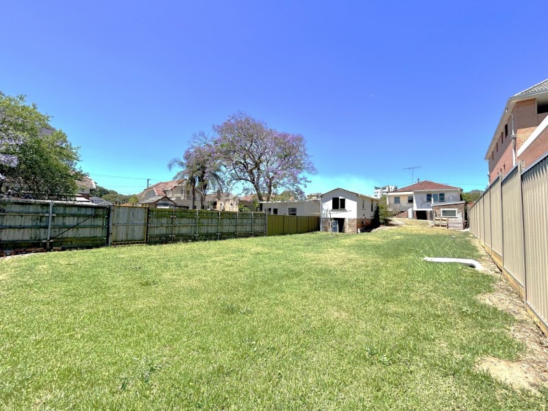 1 England Street, Brighton-le-sands NSW 2216