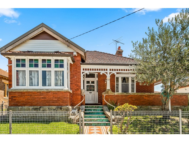 42 Kitchener Street, Kogarah NSW 2217