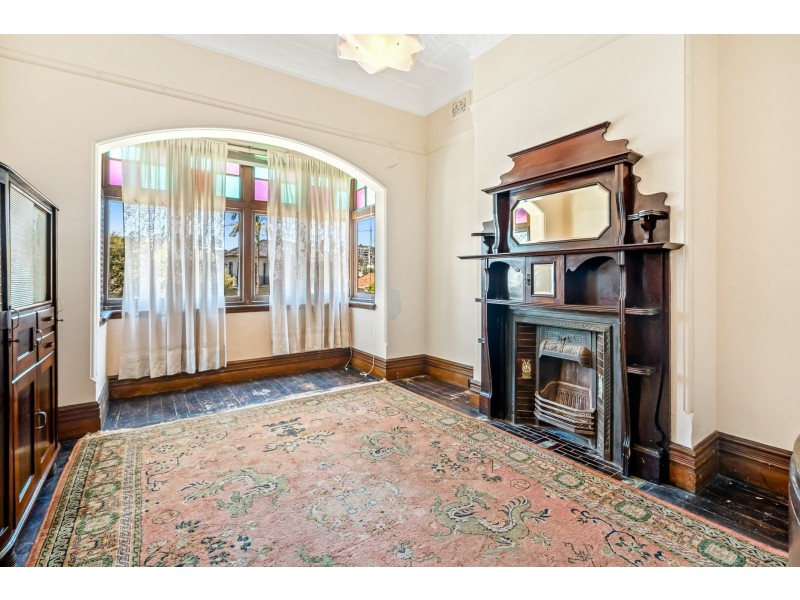 42 Kitchener Street, Kogarah NSW 2217