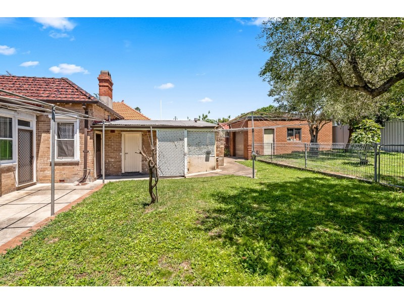 42 Kitchener Street, Kogarah NSW 2217
