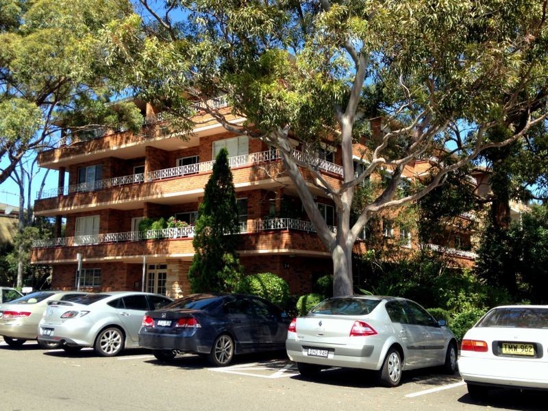 2 Hercules Rd, Brighton-le-sands NSW 2216