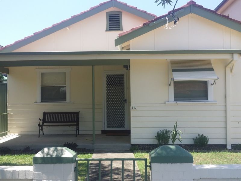 16 Chuter Avenue, Monterey NSW 2217