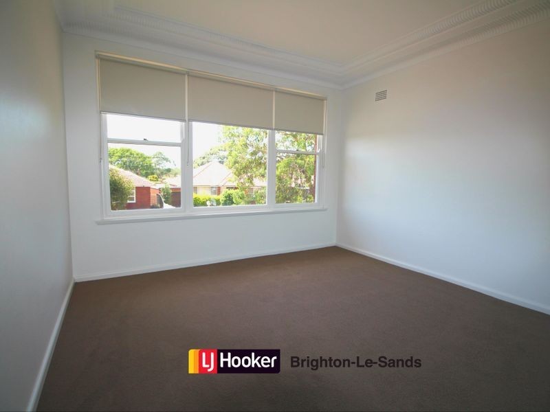 13 Moorefield Avenue, Kogarah NSW 2217