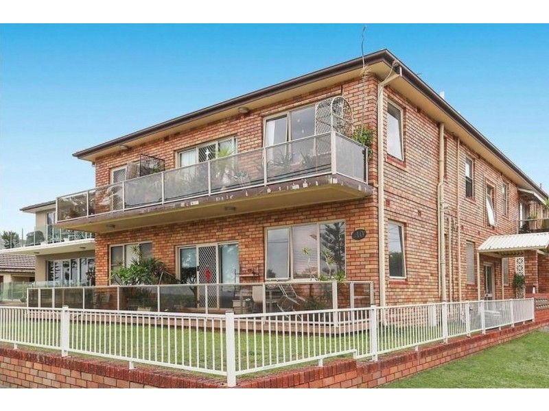 40 The “Little” Grand Parade, Brighton-le-sands NSW 2216