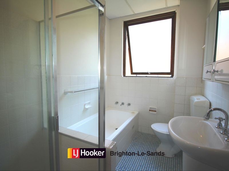 20-22 Queens Road, Brighton-le-sands NSW 2216