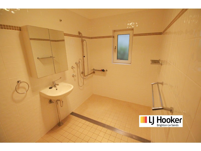 2/71 Gibbes Street, Rockdale NSW 2216