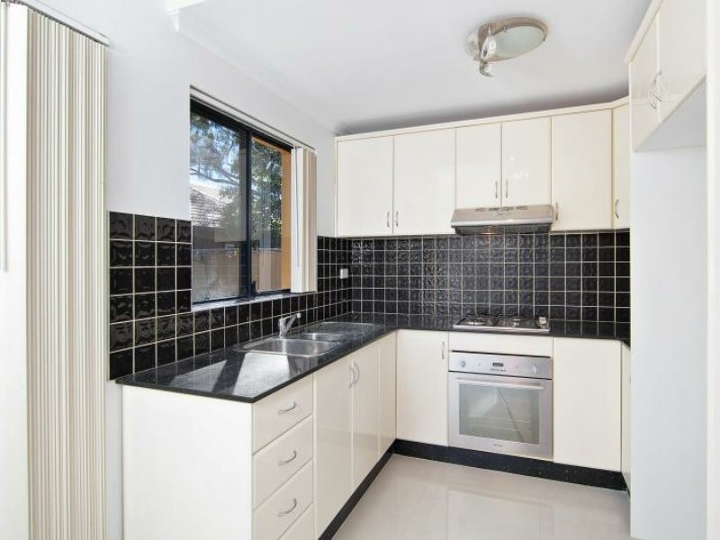 12 Kurnell Street, Brighton-le-sands NSW 2216