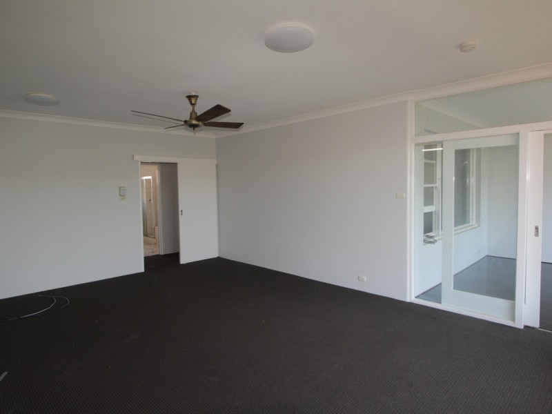 120 CHUTER AVE, Ramsgate NSW 2217