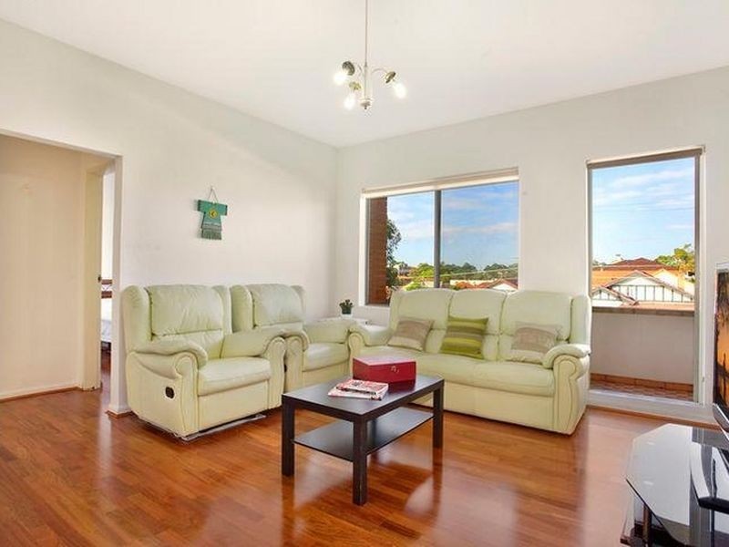 16 Guinea Street, Kogarah NSW 2217