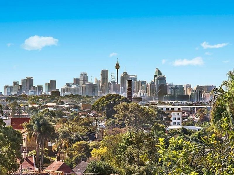 16a Segenhoe Street, Arncliffe NSW 2205