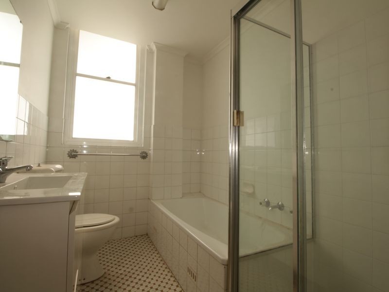 134 THE GRAND PARADE, Brighton-le-sands NSW 2216