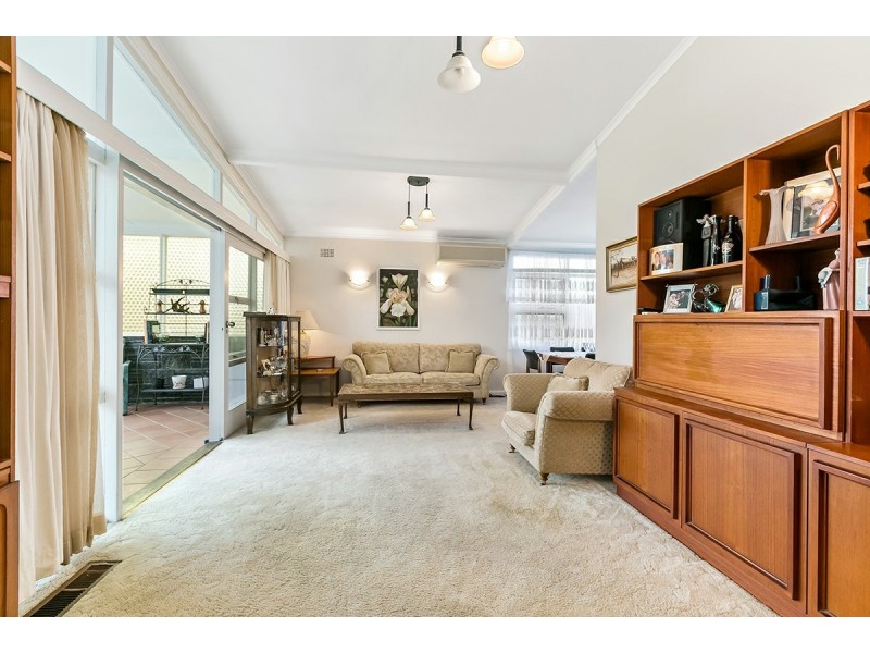 15 Coreen Avenue, Peakhurst NSW 2210