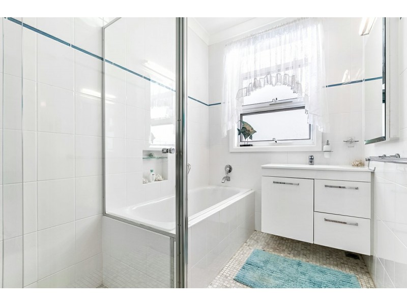 15 Coreen Avenue, Peakhurst NSW 2210