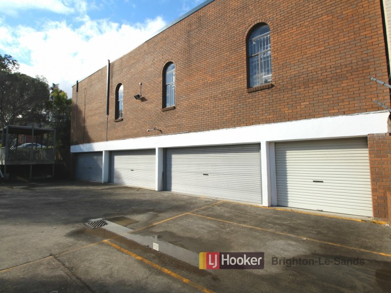 48 Basement / Garage, Garema circuit, Kingsgrove NSW 2208