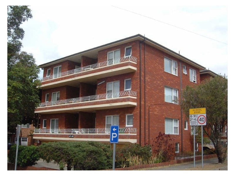 27 KINGS ROAD, Brighton-le-sands NSW 2216