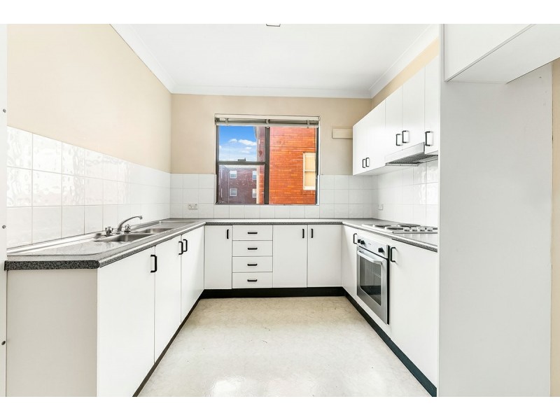 2/94 The Grand Parade, Brighton-le-sands NSW 2216