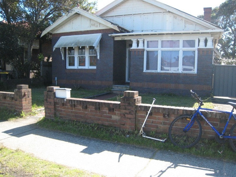 162 PRESIDENT AVENUE, Brighton-le-sands NSW 2216