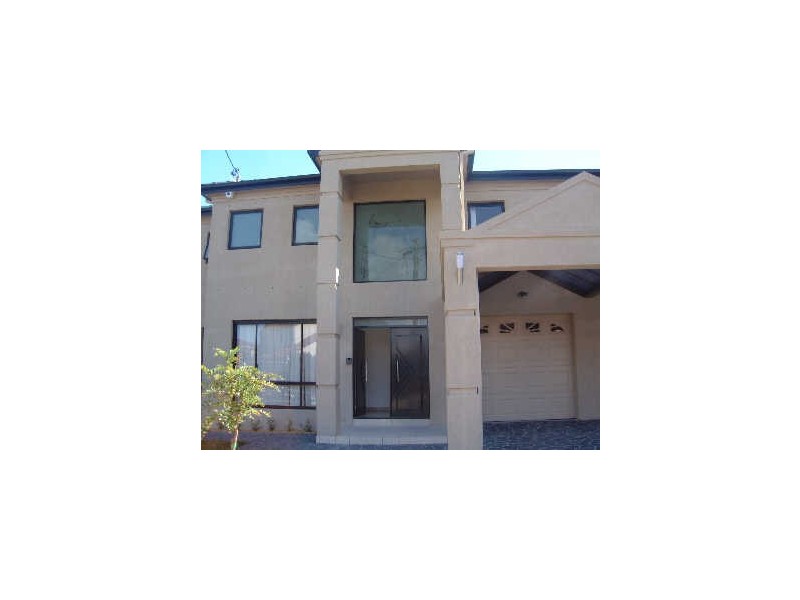 17 Lakeside Avenue, Monterey NSW 2217