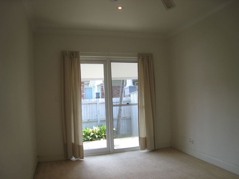 1A ROSLYN AVE, Brighton-le-sands NSW 2216