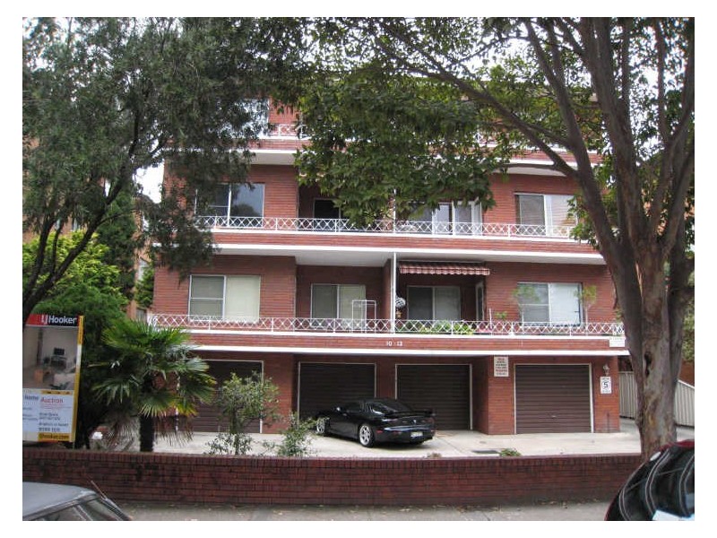 10-12 Queens Rd, Brighton-le-sands NSW 2216