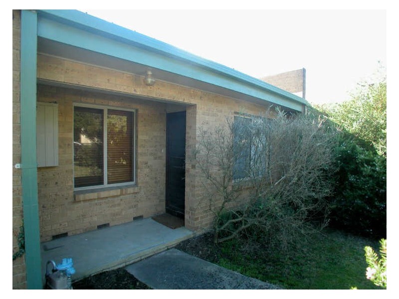 25 Faraday Road, Croydon South VIC 3136