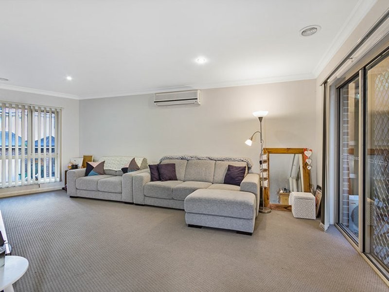 4/4-6 Cambridge Road, Mooroolbark VIC 3138
