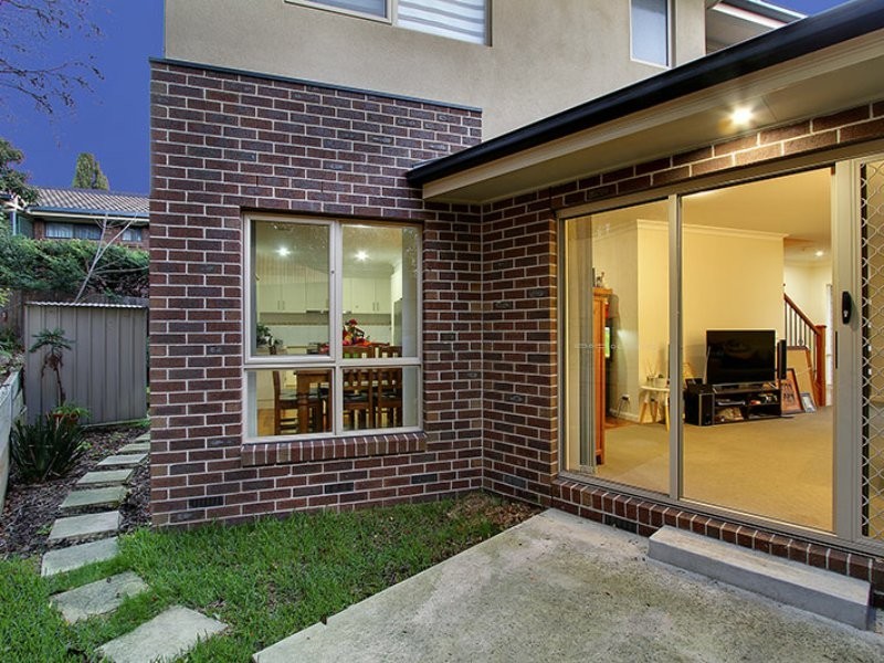 4/4-6 Cambridge Road, Mooroolbark VIC 3138