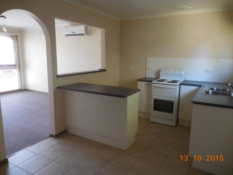 3/16-18 Landale Avenue, Croydon VIC 3136