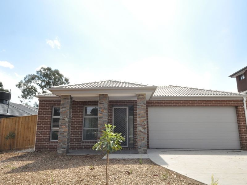 13 Cutts Avenue, Croydon VIC 3136