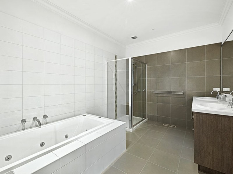 85 Larbert Road, Mooroolbark VIC 3138