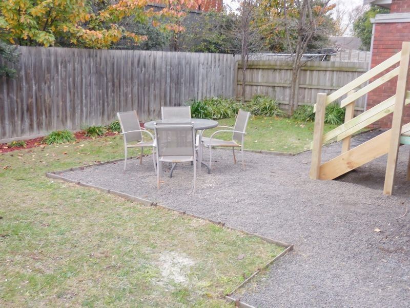 8/16-18 Landale Avenue, Croydon VIC 3136