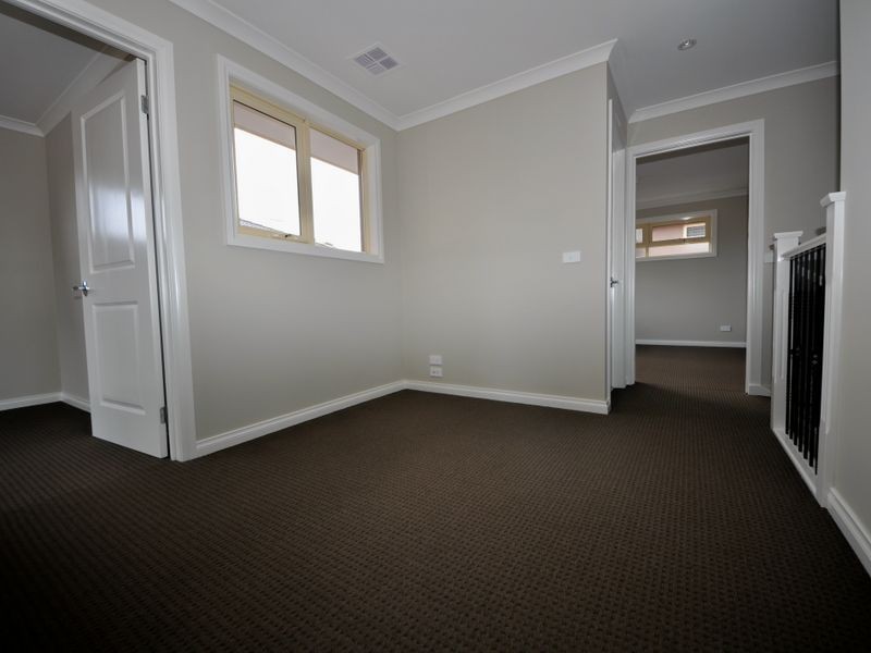 Unit 8/48 Lusher Road, Croydon VIC 3136