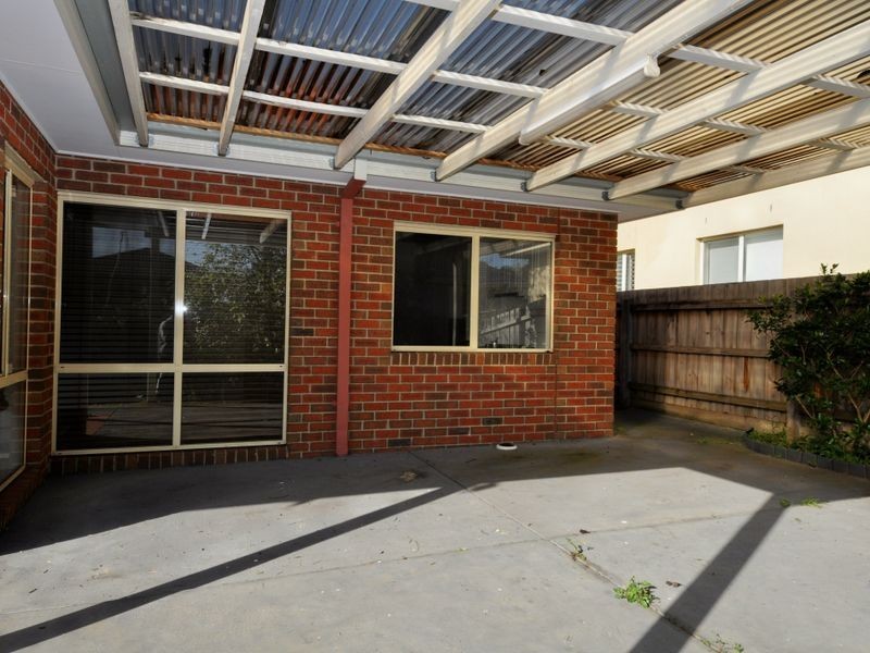 24 Arlington Walk, Vermont VIC 3133